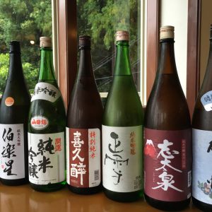 金目鯛料理のお供に。静岡地酒やリピーターの声から選ばれた日本酒をご用意。